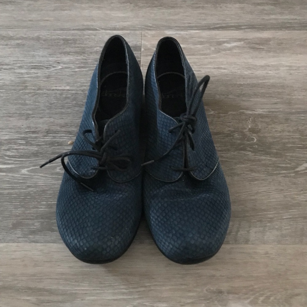 Dansko lace-up flats; Navy Blue w/black sole
